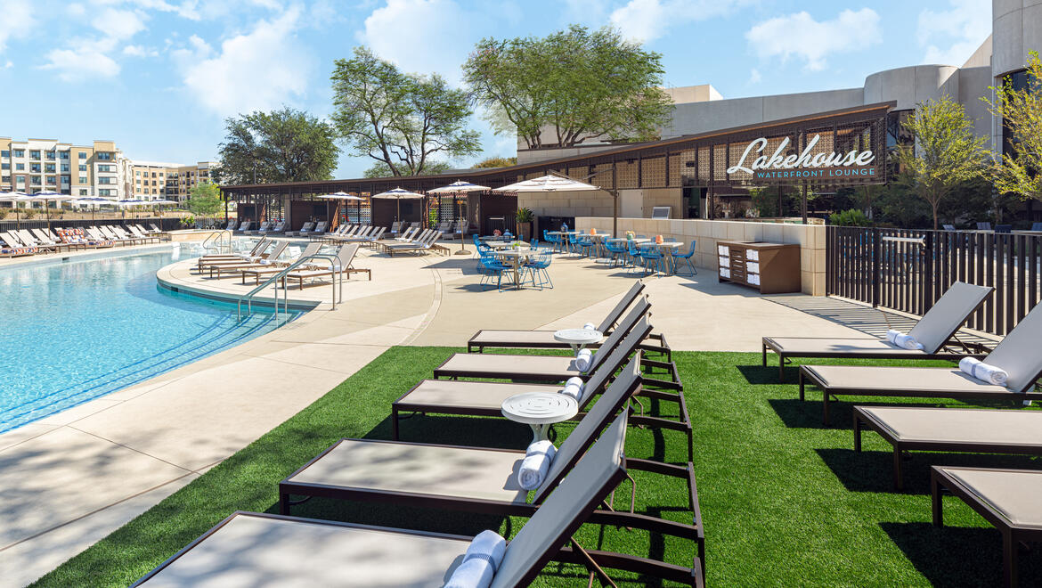 Omni Las Colinas Hotel pool